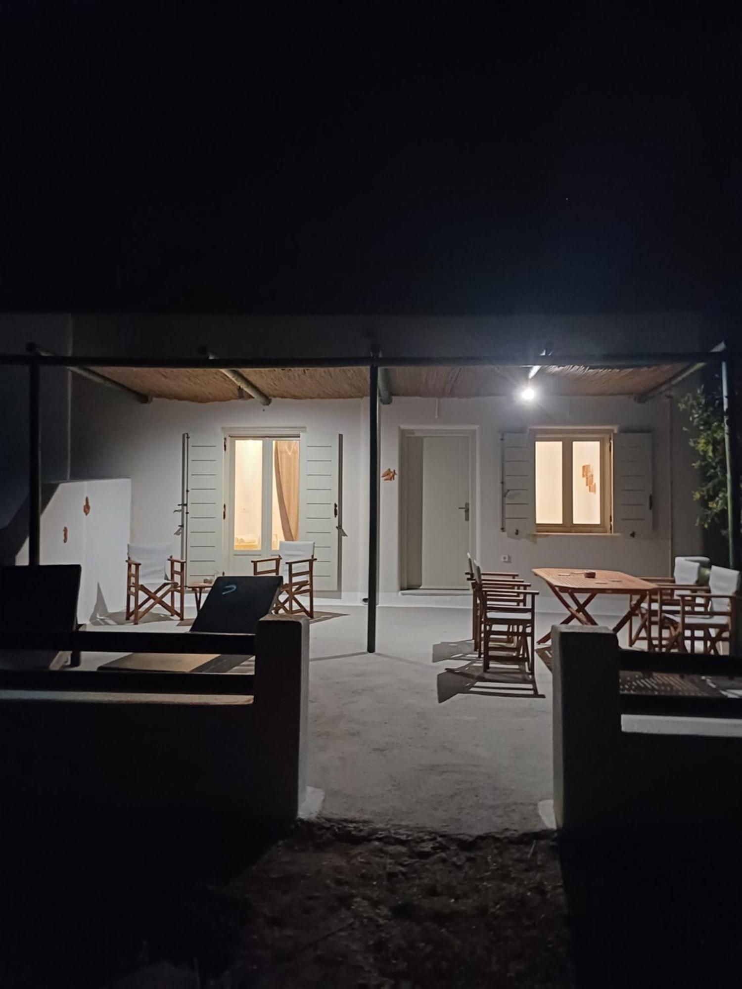 הוילה Foinikiá 'Irene' Cycladic House With Sunrise And Sea View! מראה חיצוני תמונה